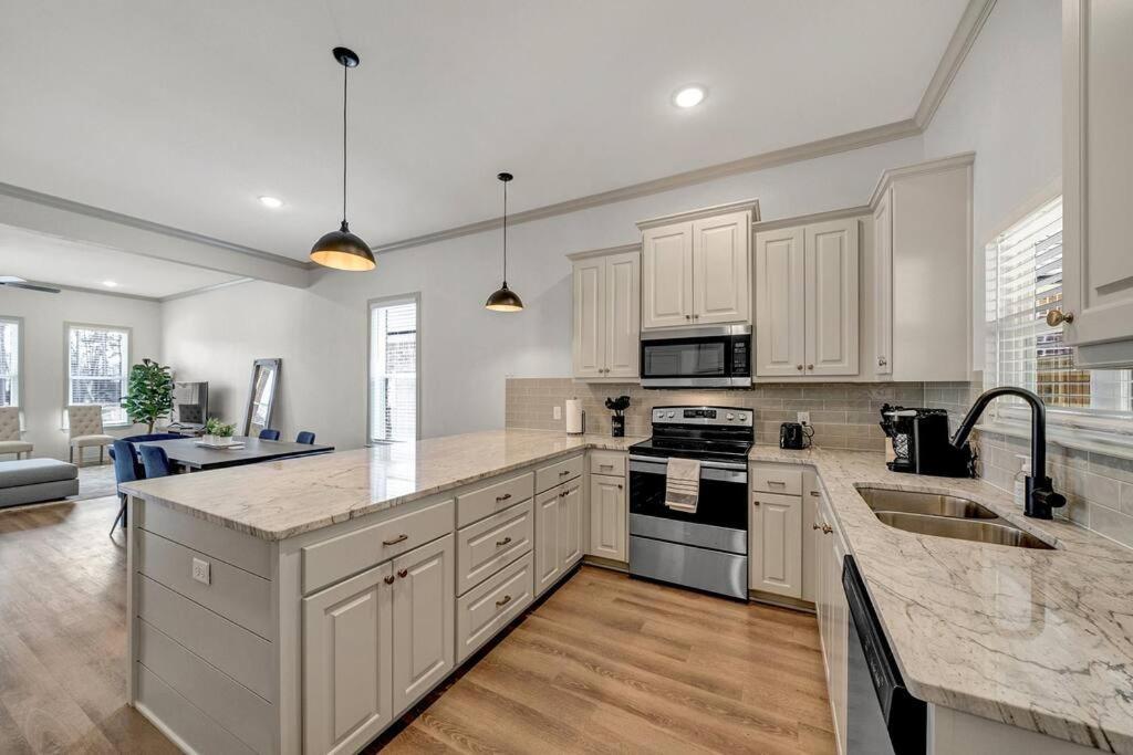 Villa Alamo Luxury Living Up To 11 Tyler Esterno foto